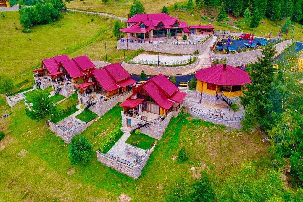 Malesia Eko Resort Peje Dış mekan fotoğraf