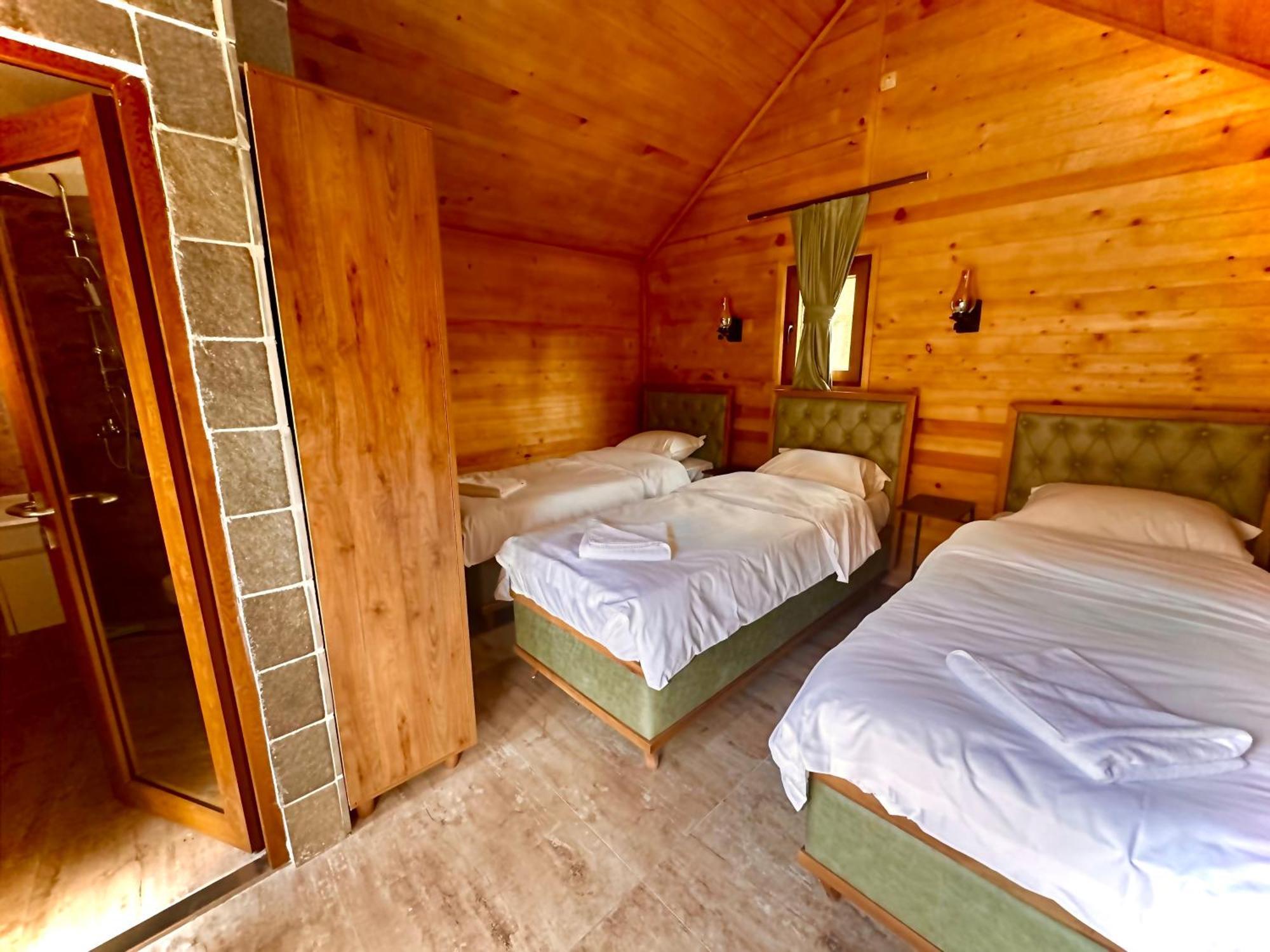 Malesia Eko Resort Peje Dış mekan fotoğraf